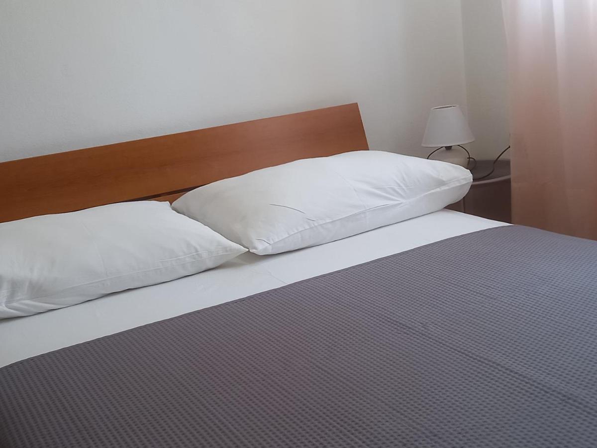 Apartmani Vesna Milisa Primošten Exterior foto